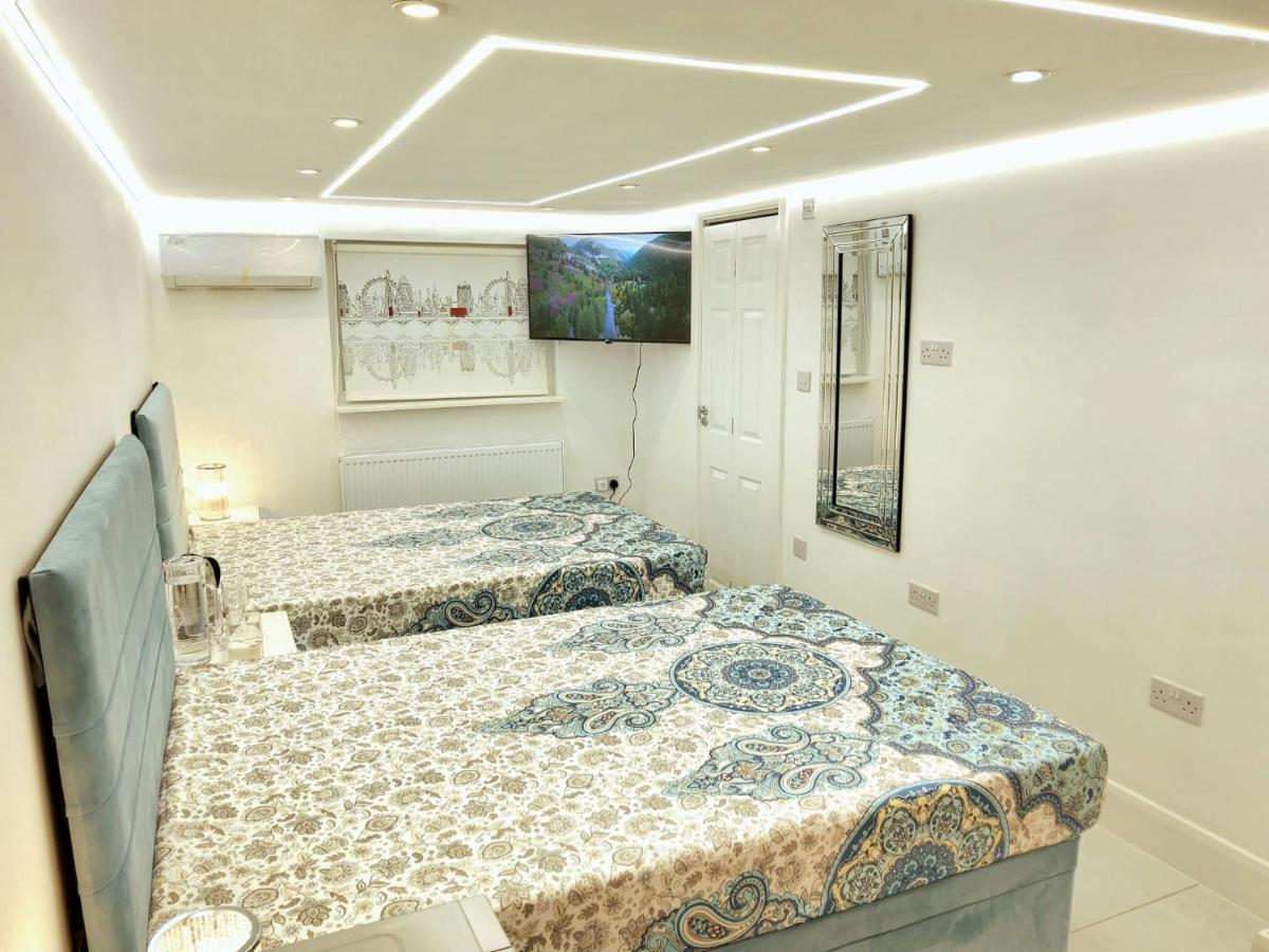 Canal View Suites: Spacious Comfort with Free Parking Southall Exterior photo