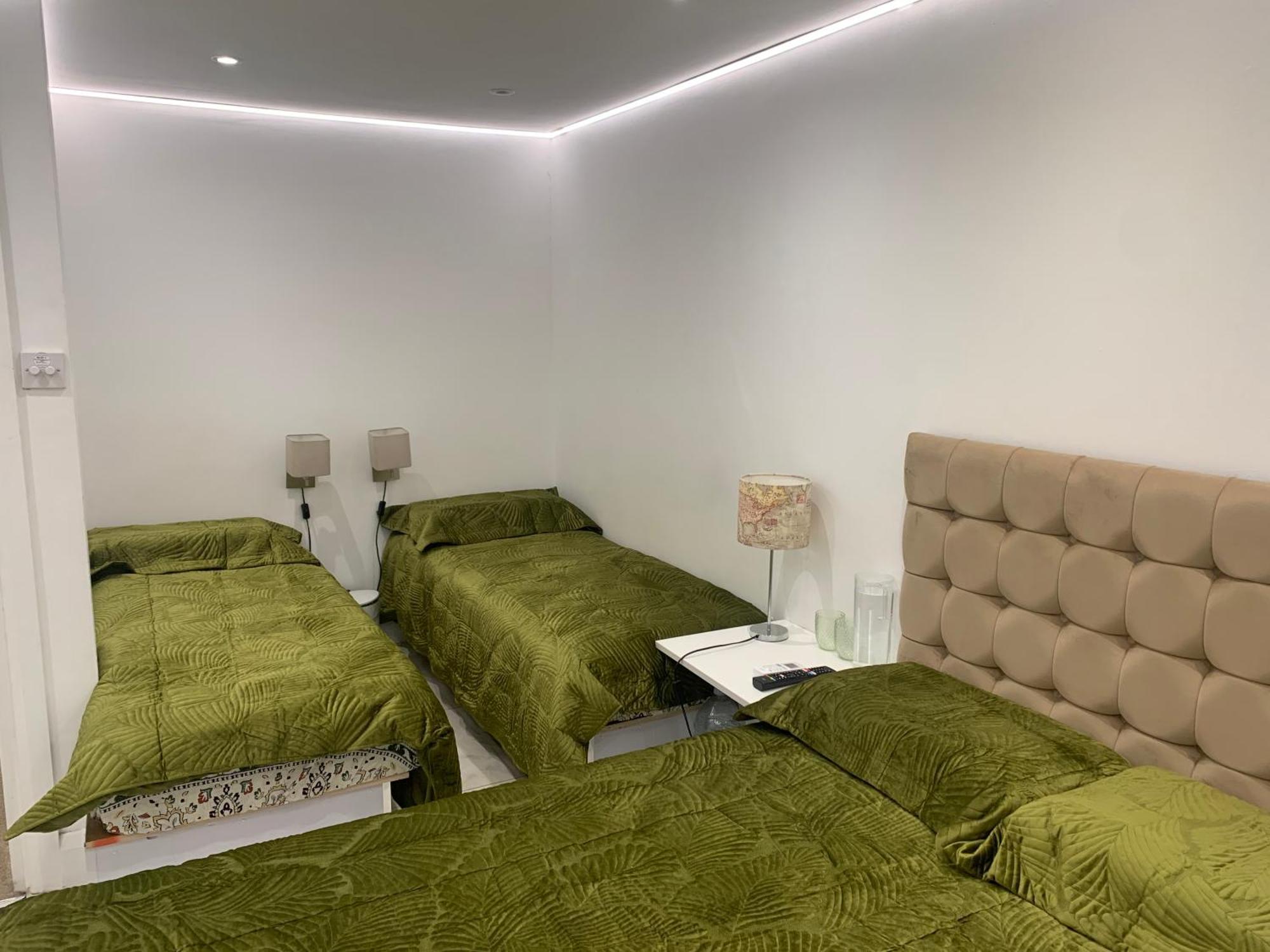 Canal View Suites: Spacious Comfort with Free Parking Southall Exterior photo